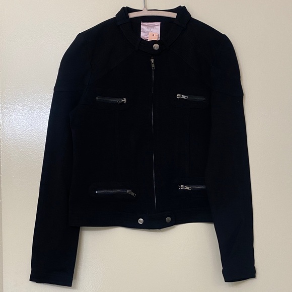 Romeo & Juliet Couture Jackets & Blazers - Black Utility Style Jacket